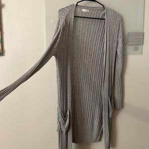 long sleeve gray sweater